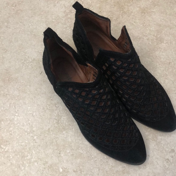 Jeffrey Campbell Taggart Black Suede Booties - Picture 2 of 6